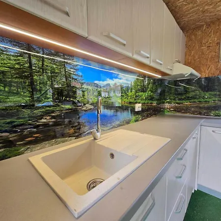 Úszó hotel кампинг петлето Szokolovci