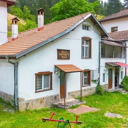 Úszó hotel кампинг петлето Szokolovci