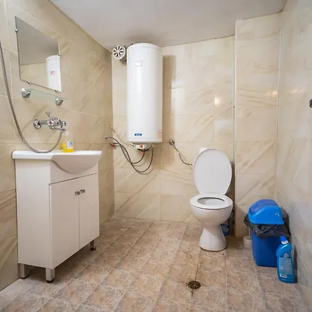 кампинг петлето Úszó hotel